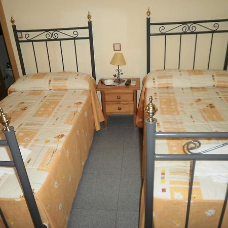 Hostal Miraflor De Las Cadenas Cuacos de Yuste Kültér fotó
